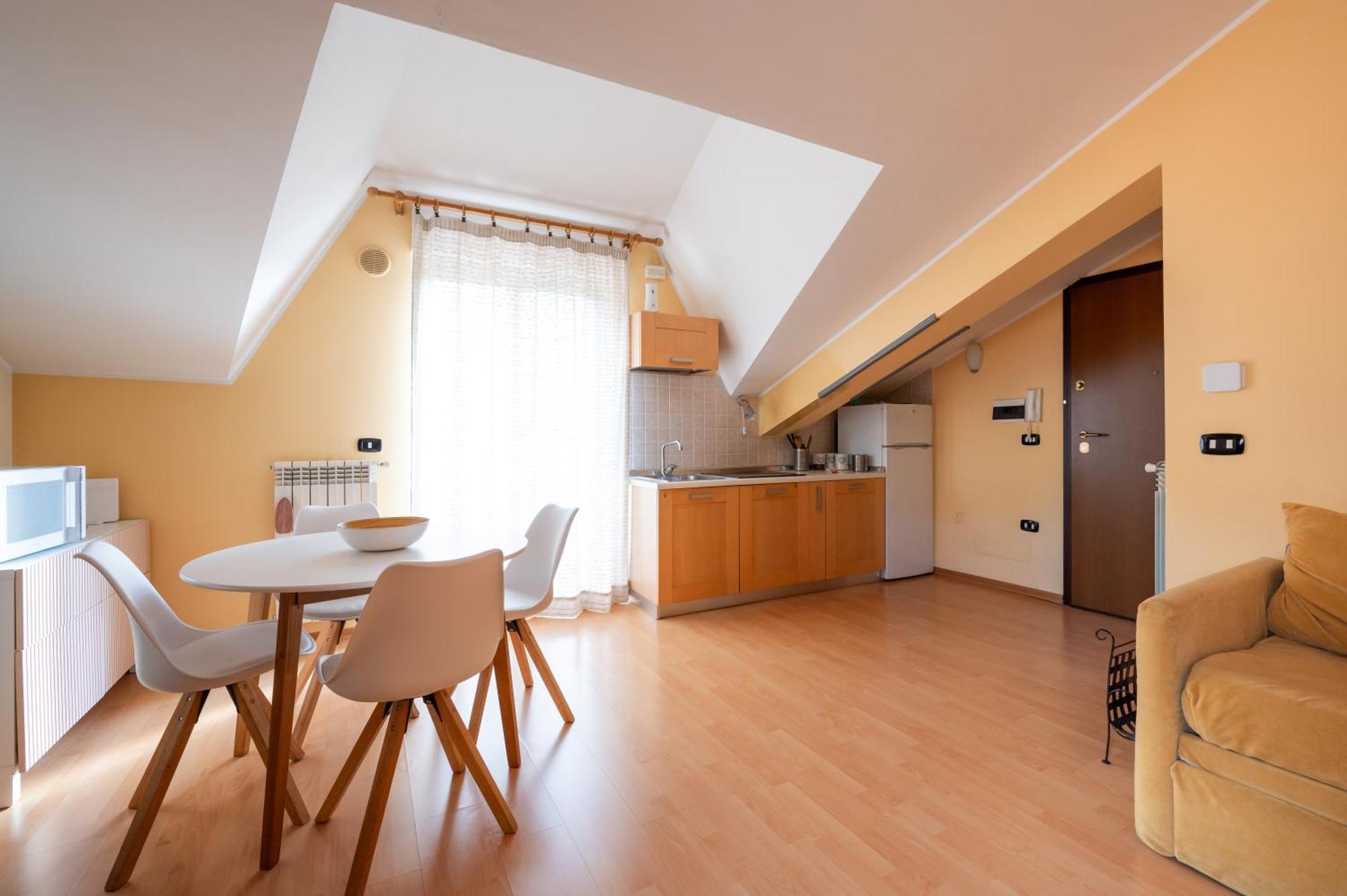 La Mansarda Apartment กัสเตลดิซังโกร ภายนอก รูปภาพ